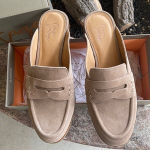 Never worn. Still in the box